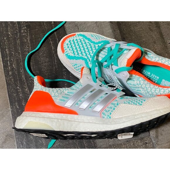 KID'S Adidas SIZE 4Y  UltraBoost 5.0 DNA J White Mint Rush GZ3997 NEW - Picture 9 of 12